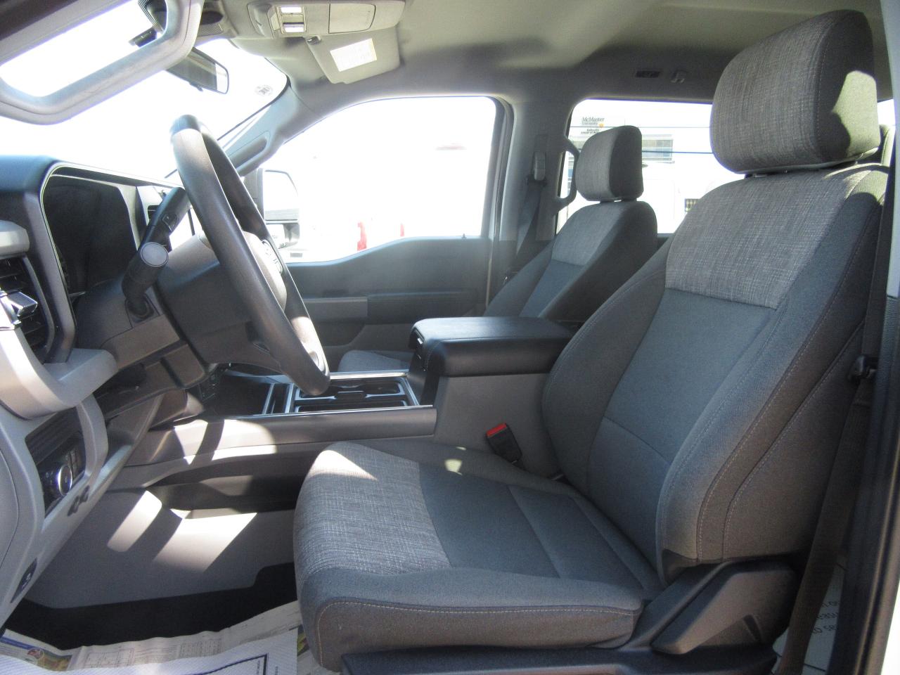 2024 Ford F-250 CREW CAB 4X4 XLT 8FT LONG BOX PICKUP TRUCK Photo