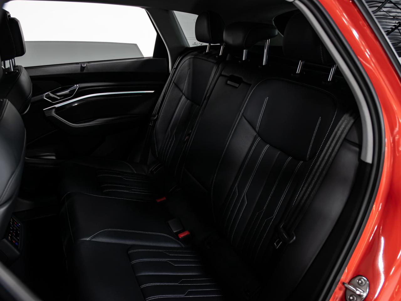 2021 Audi E-Tron TECHNIK QUATTRO HEADS UP BLIND SPOTS NAVI REAR CAM Photo