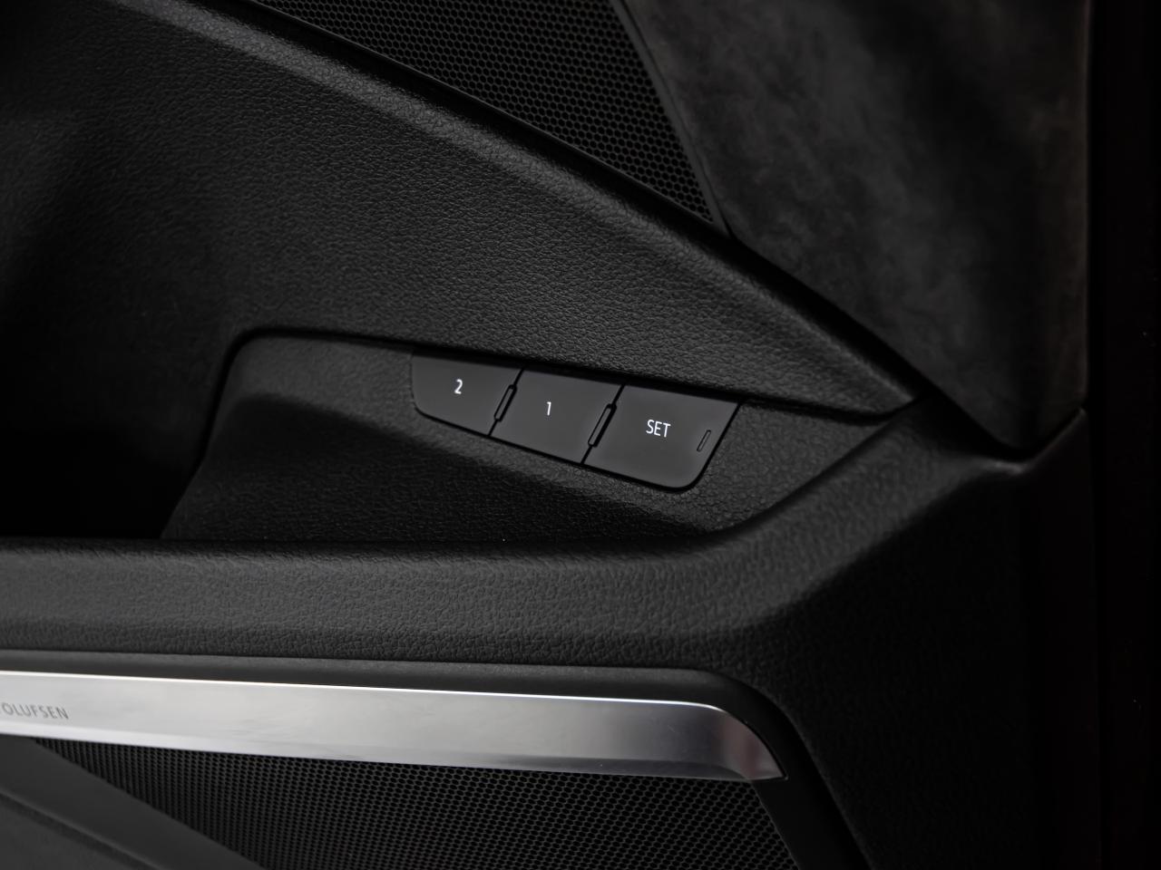 2021 Audi E-Tron TECHNIK QUATTRO HEADS UP BLIND SPOTS NAVI REAR CAM Photo