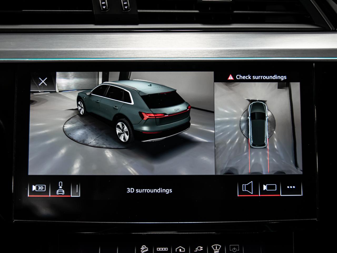 2021 Audi E-Tron TECHNIK QUATTRO HEADS UP BLIND SPOTS NAVI REAR CAM Photo