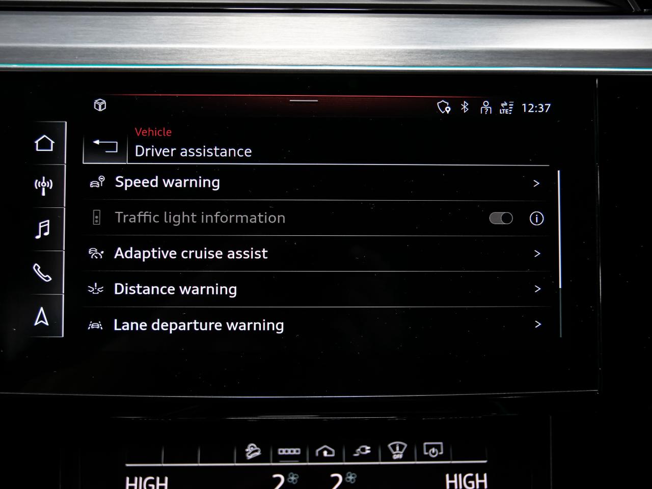 2021 Audi E-Tron TECHNIK QUATTRO HEADS UP BLIND SPOTS NAVI REAR CAM Photo