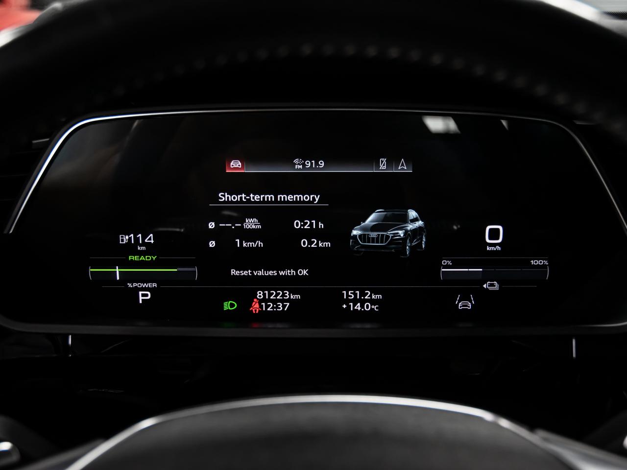 2021 Audi E-Tron TECHNIK QUATTRO HEADS UP BLIND SPOTS NAVI REAR CAM Photo