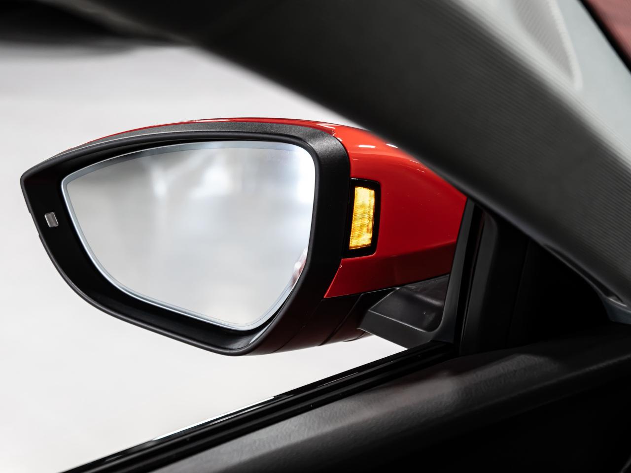 2021 Audi E-Tron TECHNIK QUATTRO HEADS UP BLIND SPOTS NAVI REAR CAM Photo