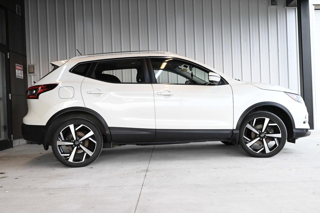 2020 Nissan Qashqai SL/ Winter Tire Pkg/ Leather Sunroof/AWD/ Fully Lo Photo