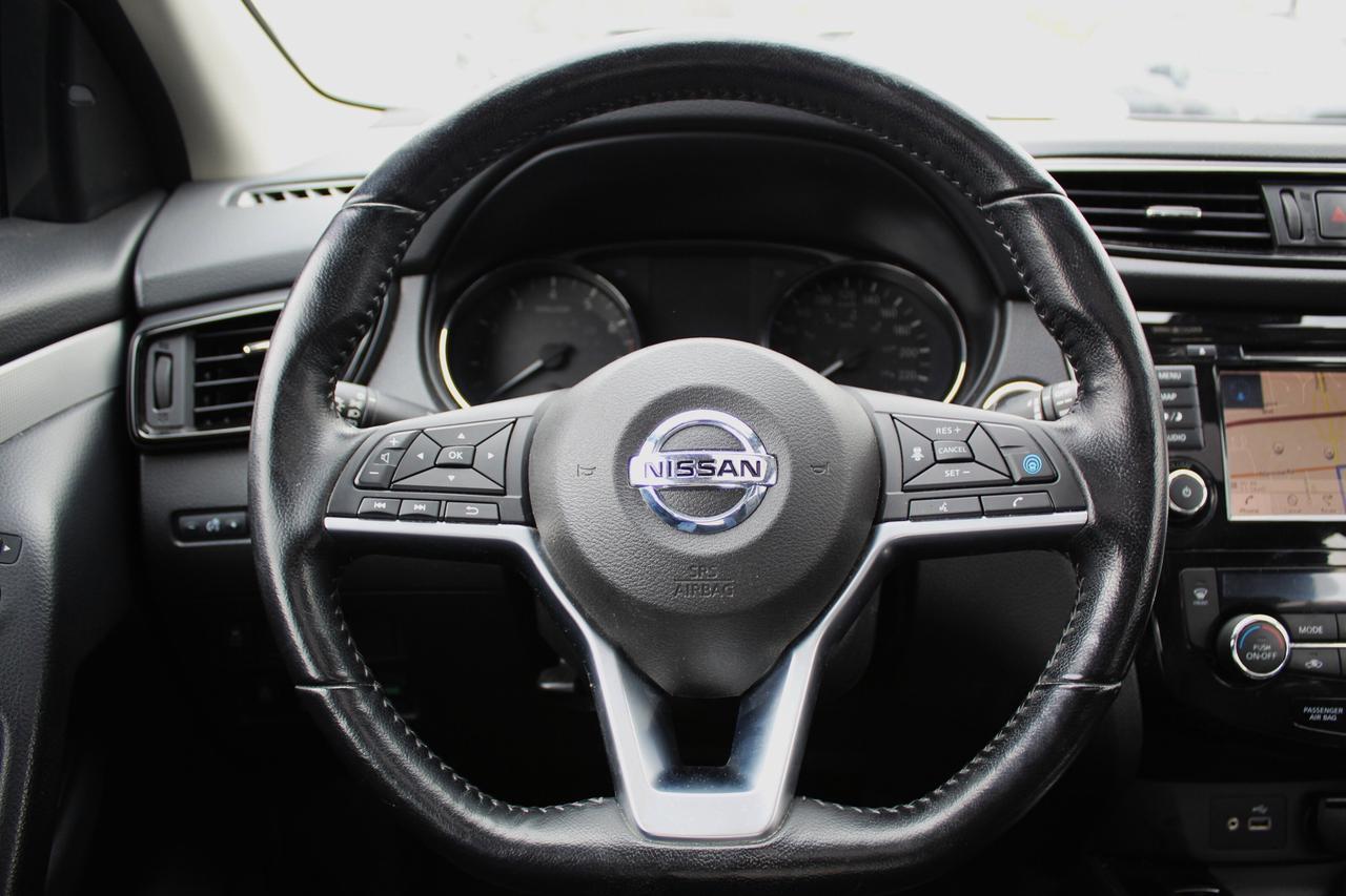 2020 Nissan Qashqai SL/ Winter Tire Pkg/ Leather Sunroof/AWD/ Fully Lo Photo