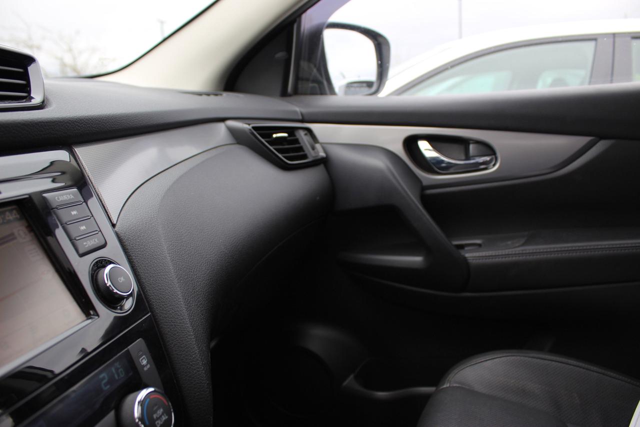 2020 Nissan Qashqai SL/ Winter Tire Pkg/ Leather Sunroof/AWD/ Fully Lo Photo