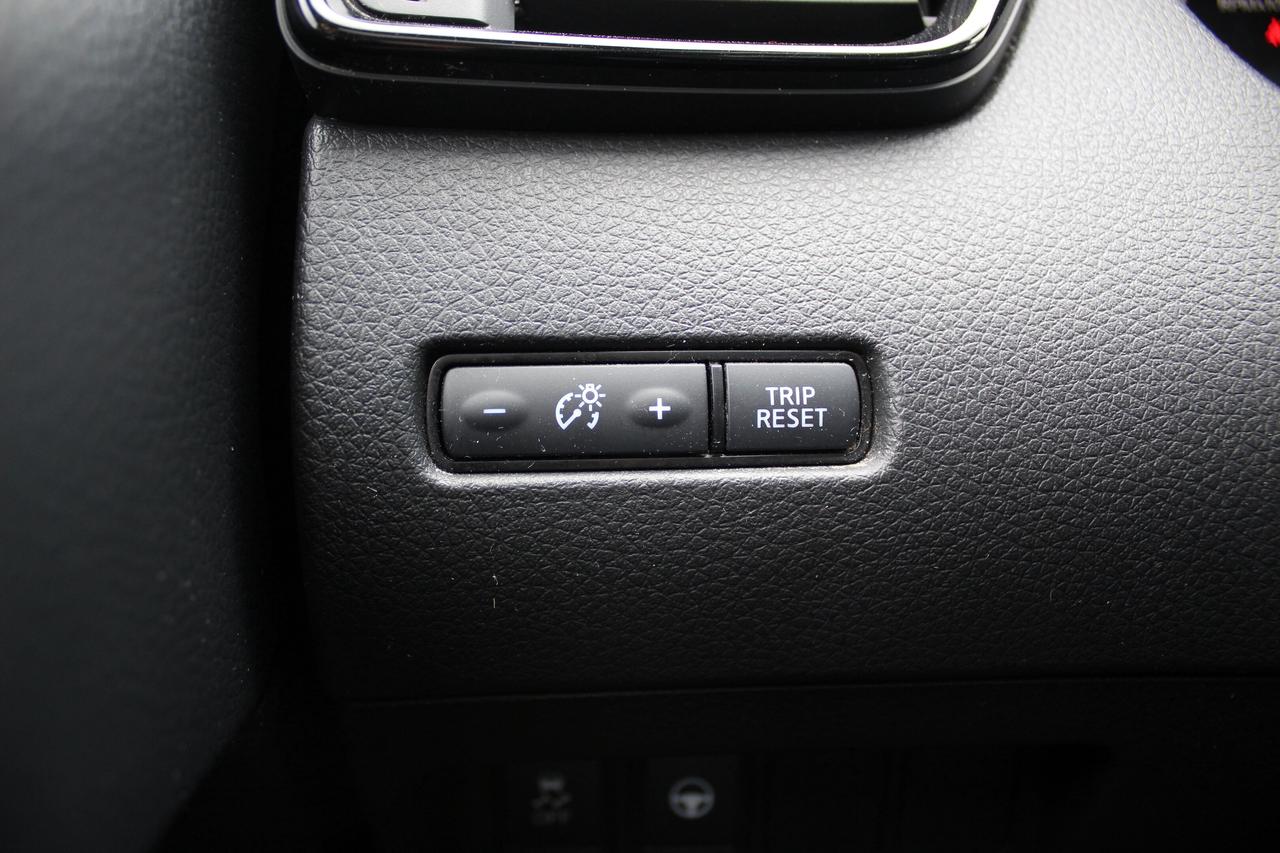 2020 Nissan Qashqai SL/ Winter Tire Pkg/ Leather Sunroof/AWD/ Fully Lo Photo