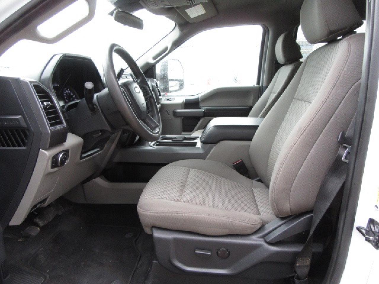 2022 Ford F-350 DIESEL CREW CAB 4X4 NEW SERVICE / UTILITY BODY Photo