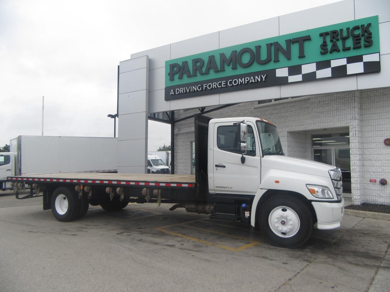 2023 Hino L7 DIESEL 24FT FLAT DECK & TIE STRAP PKG EXT WARRANTY Photo0