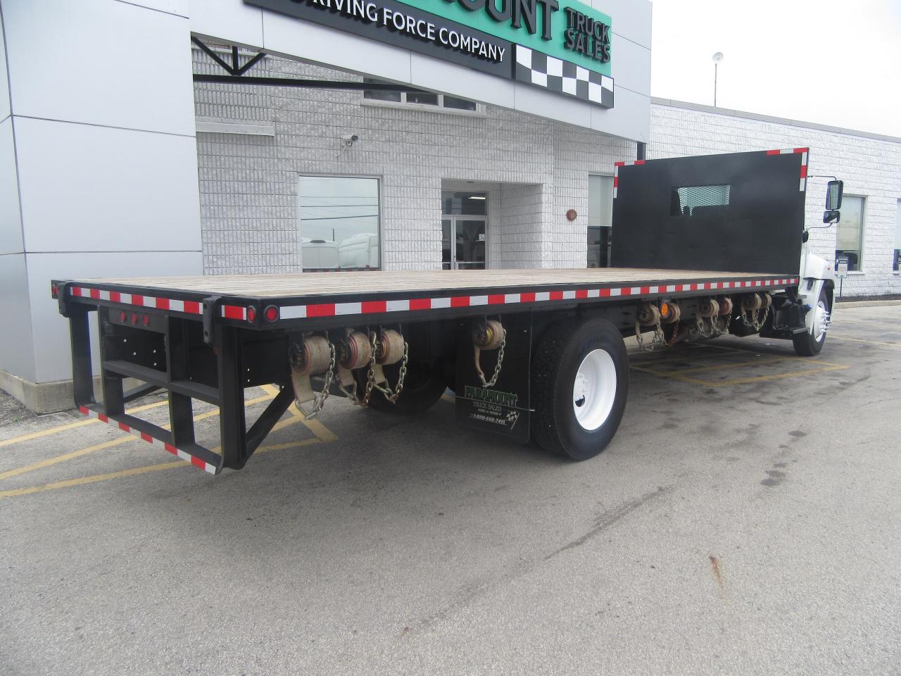 2023 Hino L7 DIESEL 24FT FLAT DECK & TIE STRAP PKG EXT WARRANTY Photo2