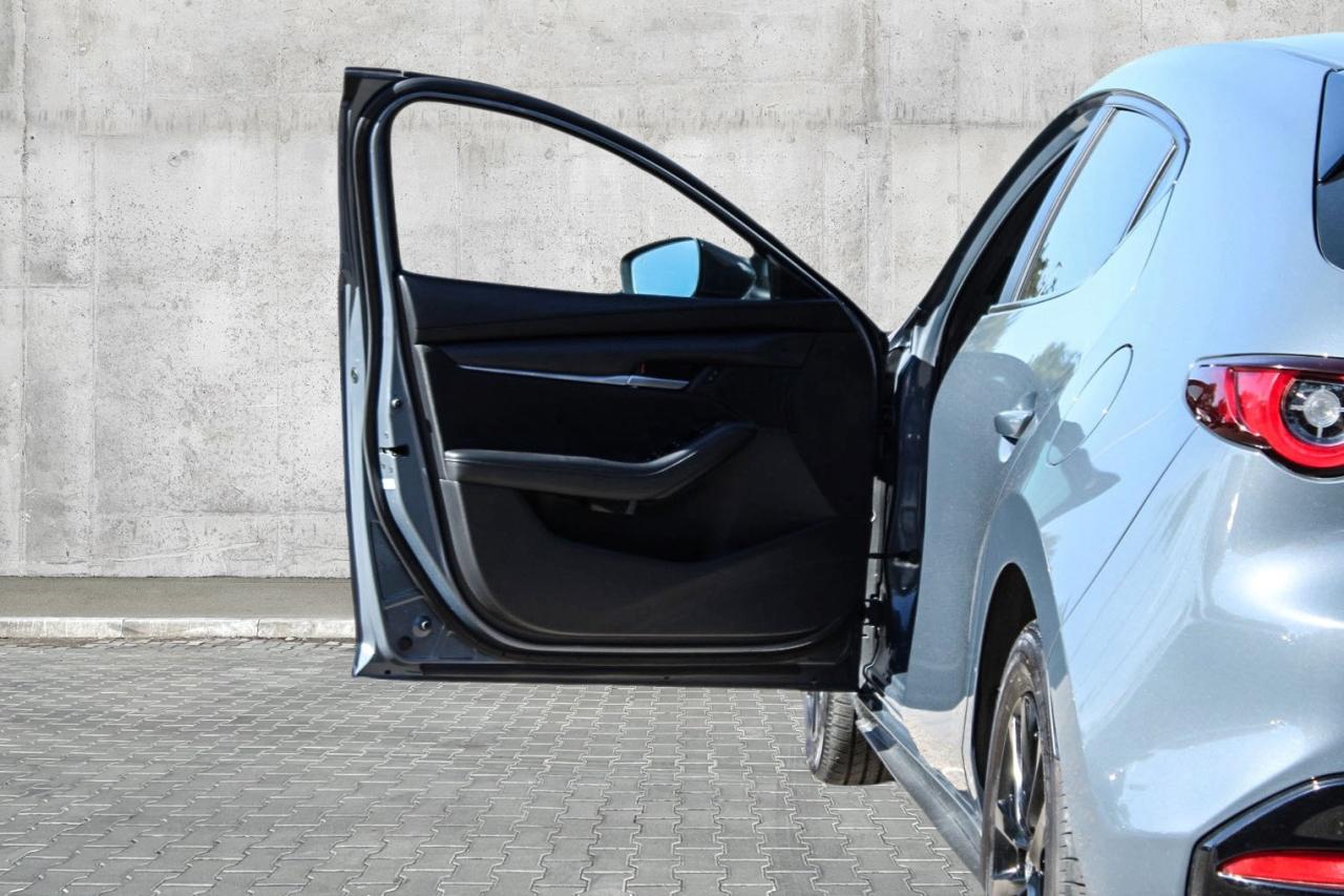 2022 Mazda Mazda3 Sport GS Auto  SportMode CruiseCtrl Photo