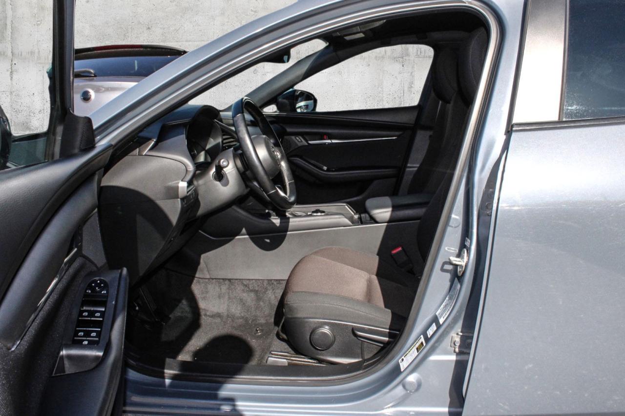 2022 Mazda Mazda3 Sport GS Auto  SportMode CruiseCtrl Photo
