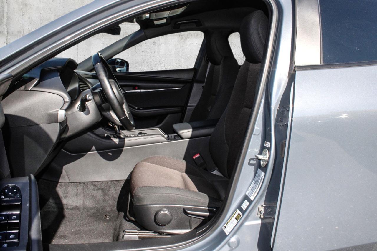 2022 Mazda Mazda3 Sport GS Auto  SportMode CruiseCtrl Photo