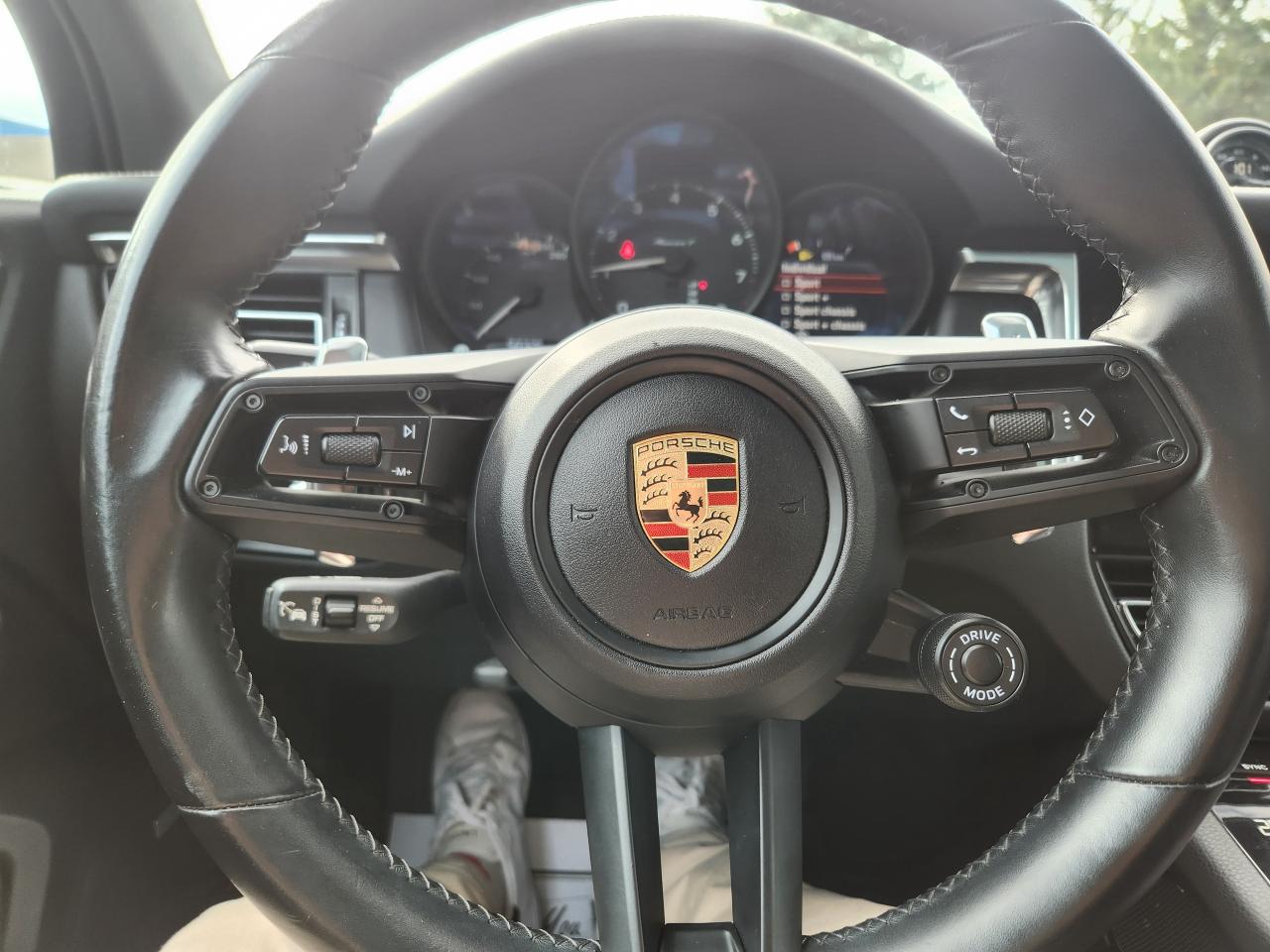 2024 Porsche Macan T AWD, PREMIUM PLUS,360 CAM, CARPLAY, SPORT CHRONO Photo