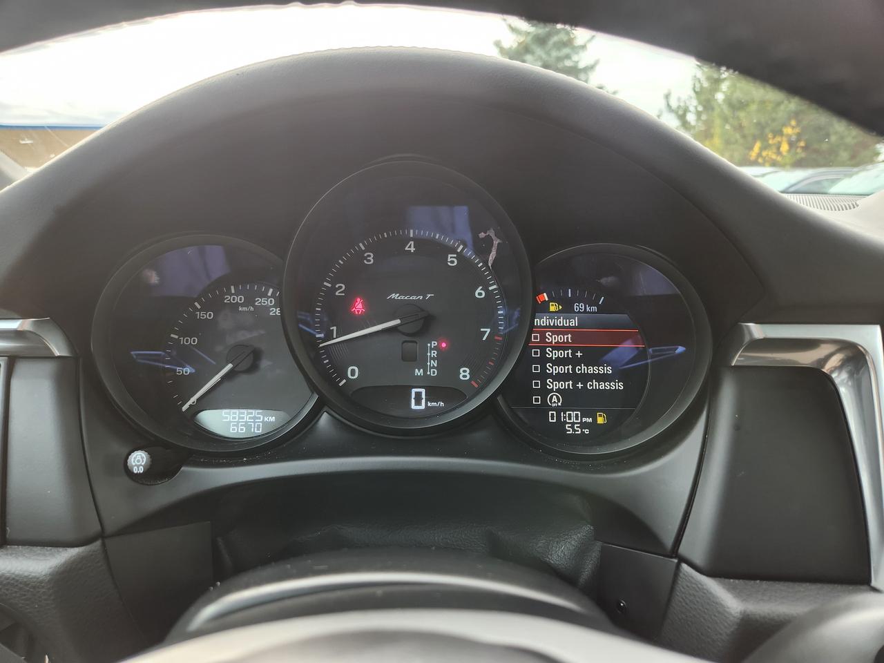 2024 Porsche Macan T AWD, PREMIUM PLUS,360 CAM, CARPLAY, SPORT CHRONO Photo