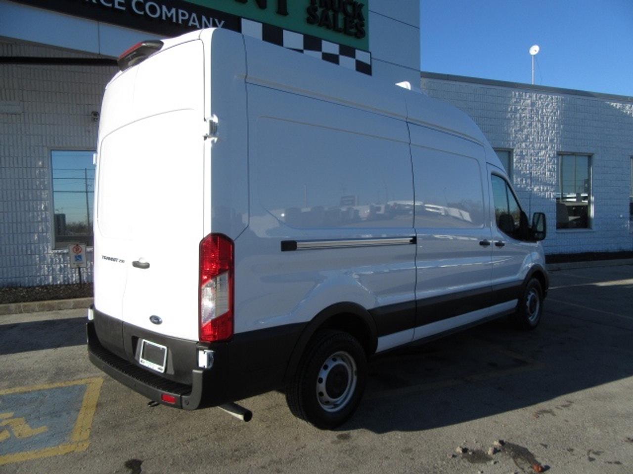 2021 Ford Transit Cargo Van T-250 HIGHROOF NEW LOW TEMP REEFER Photo4