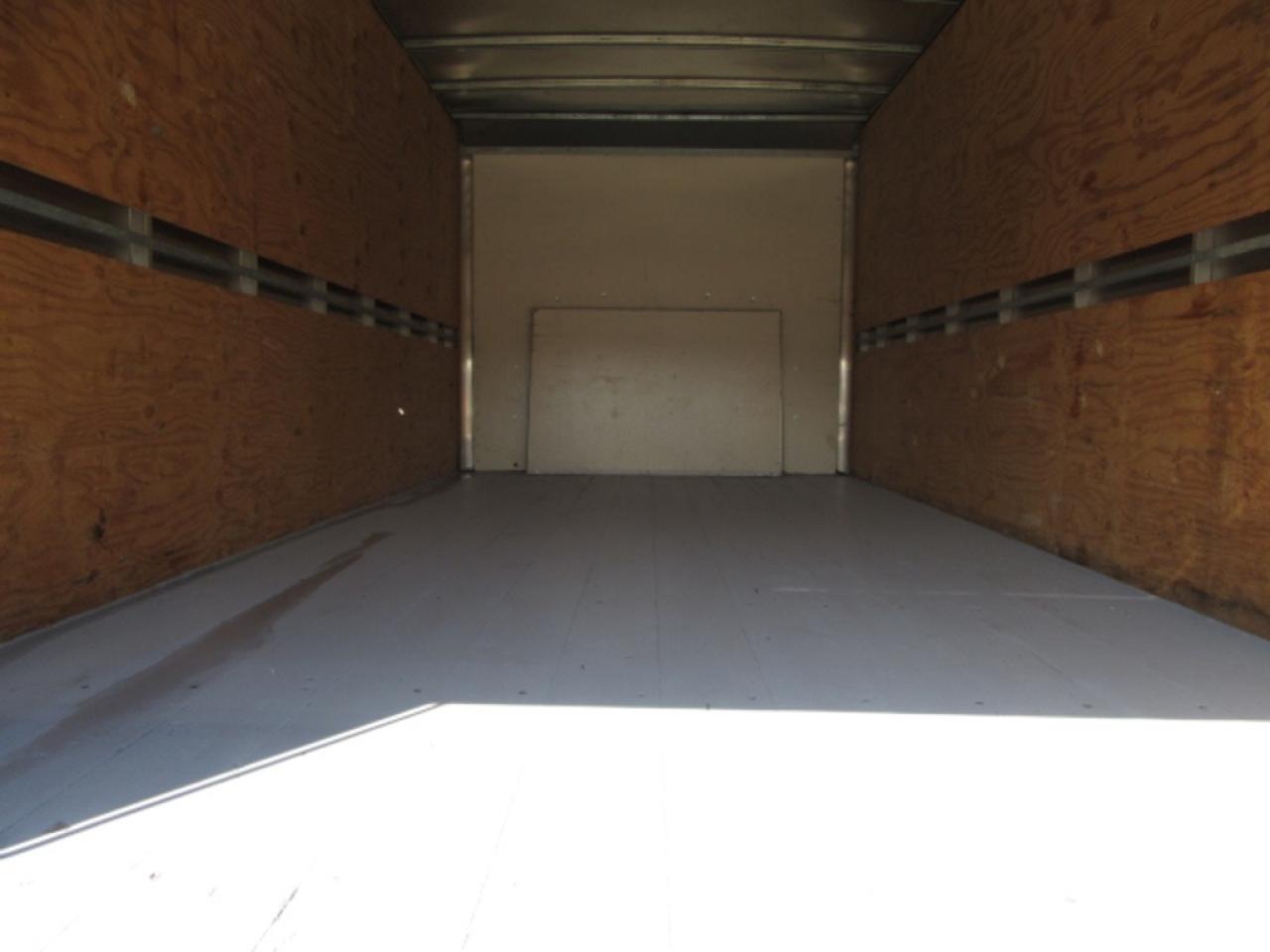 2022 Ford E-Series CUSTOM 18FT CUBE VAN HIGH BOX Photo