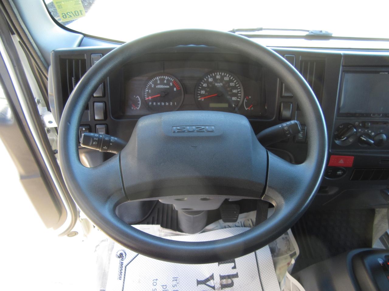 2023 Isuzu IsuzuNPR GAS 20FT HIGH & WIDE BOX POWER LIFT GATE Photo