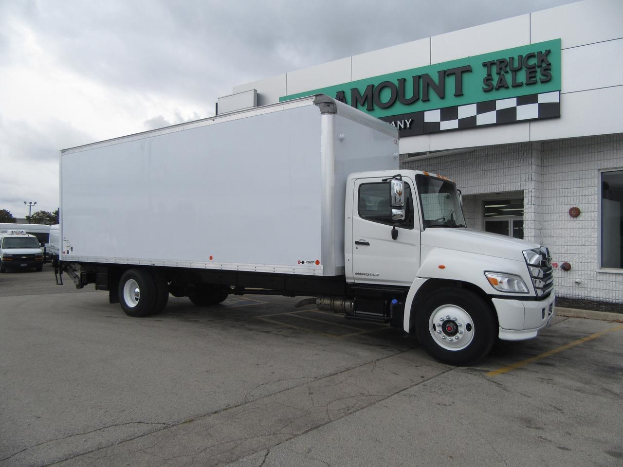 2023 Hino L7 WITH 26FT BOX LARGE ALUMINUM POWER LIFTGATE & RAMP Photo0