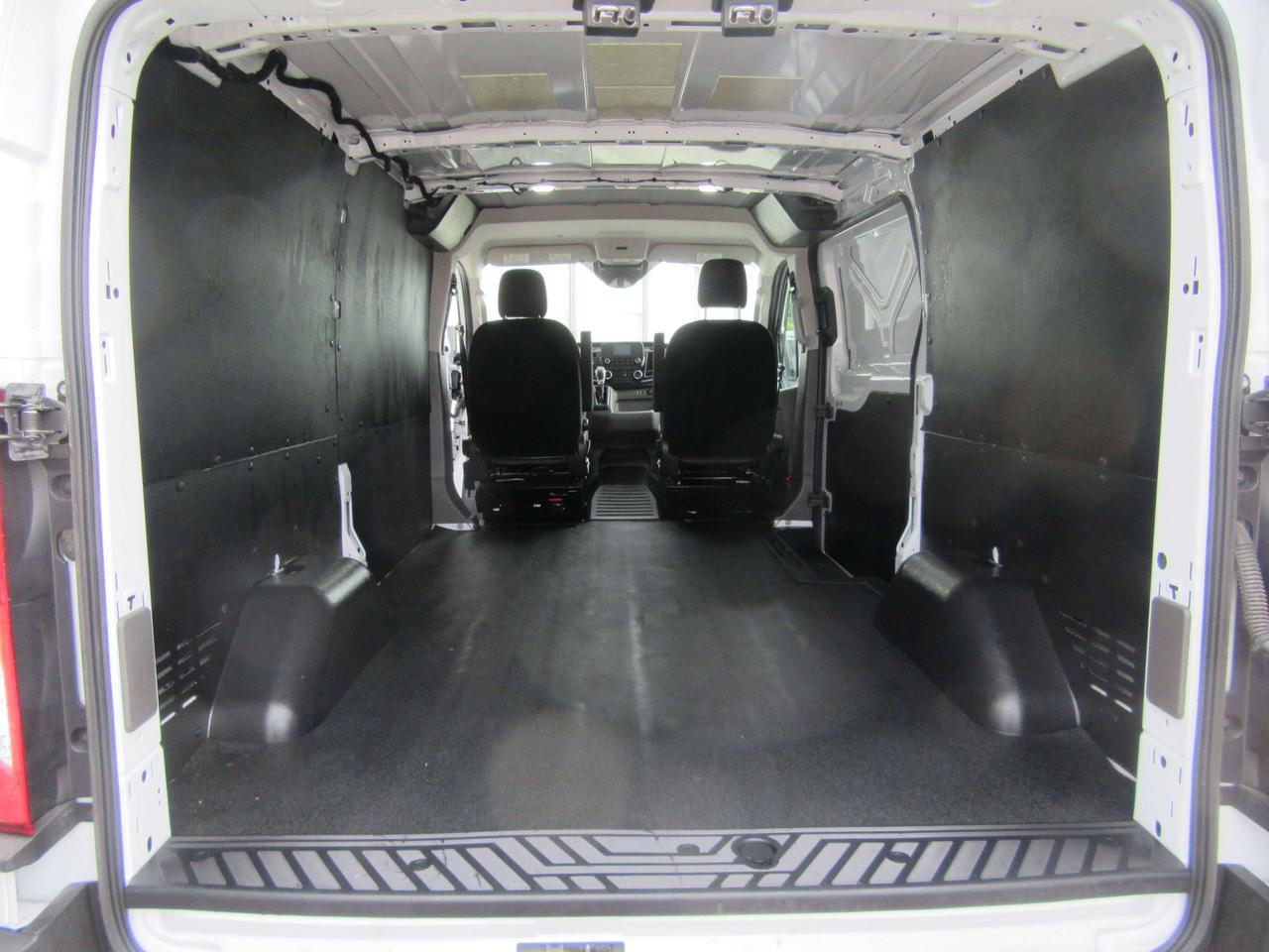 2025 Ford Transit T-150 LOWROOF 130 WB CARGO VAN Photo