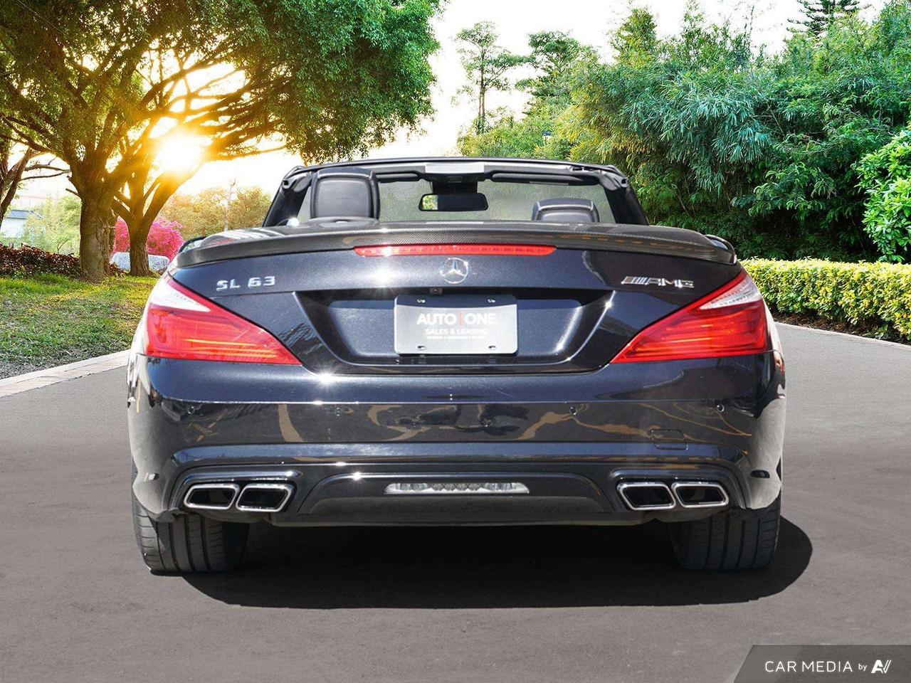 2013 Mercedes-Benz SL AMG PERFORMANCE l MAGIC SKYROOF l RED CALIPERS Photo