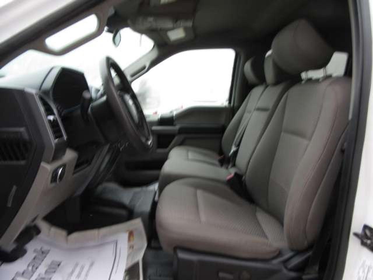 2024 Ford F-250 GAS CREW CAB 4X4 XLT 6.8FT BOX NEW HI-RAIL PACKAGE Photo