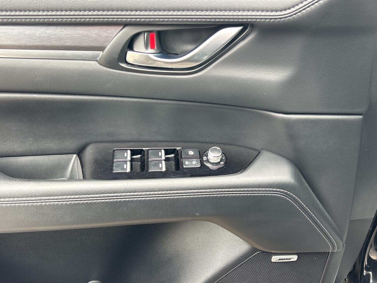 2025 Mazda CX-5 GT AWD,SUNROOF,HEADS UP, VENTED SEATS, CARPLAY Photo