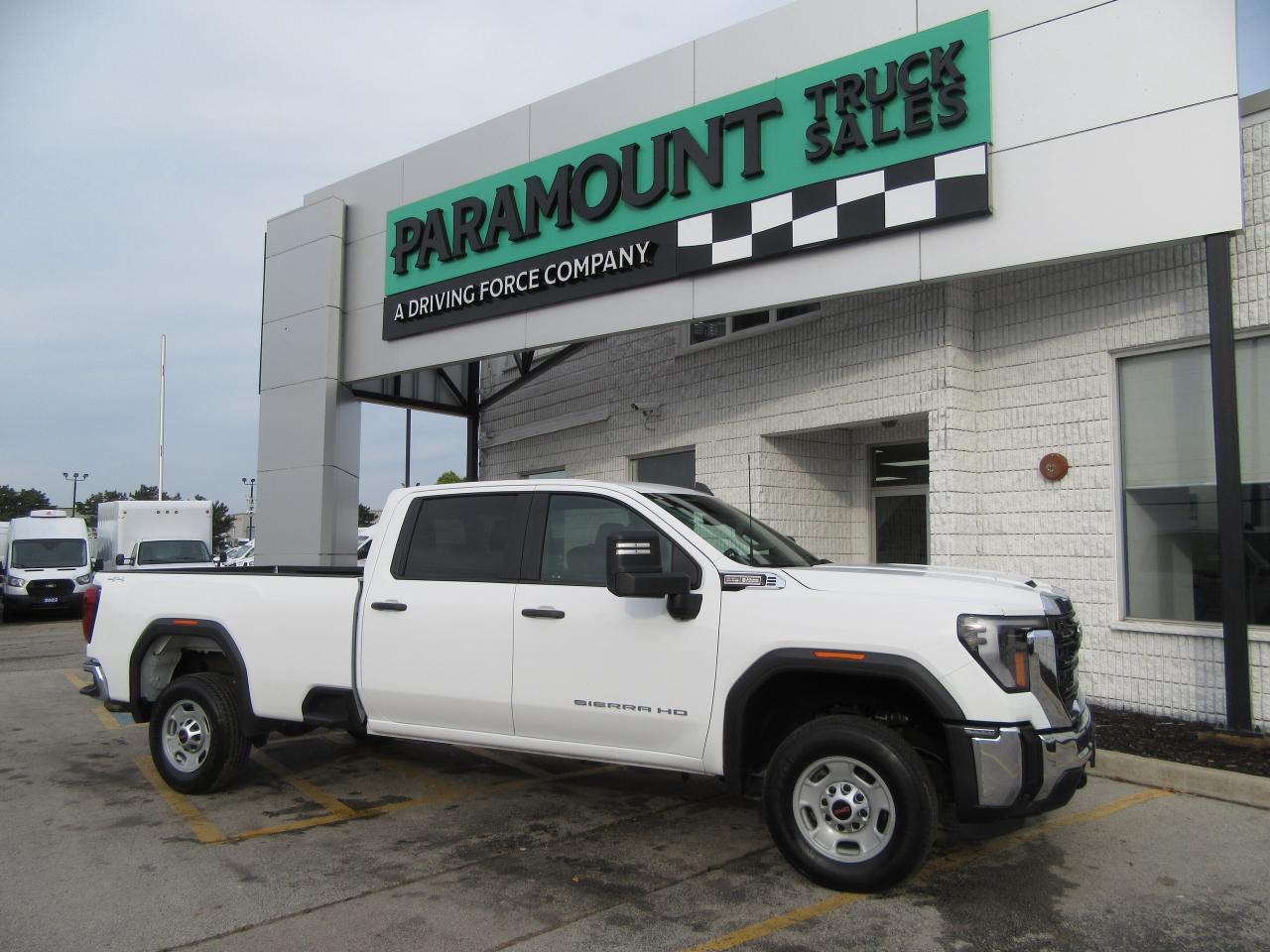 2024 GMC 2500 GAS CREW CAB 4X4 8FT LONG BOX PRO PACKAGE Photo