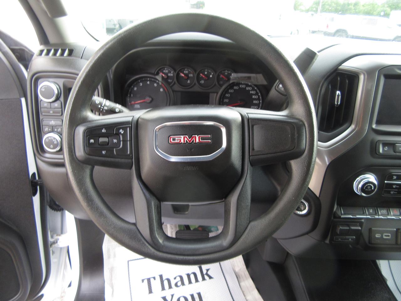 2024 GMC 2500 GAS CREW CAB 4X4 8FT LONG BOX Photo