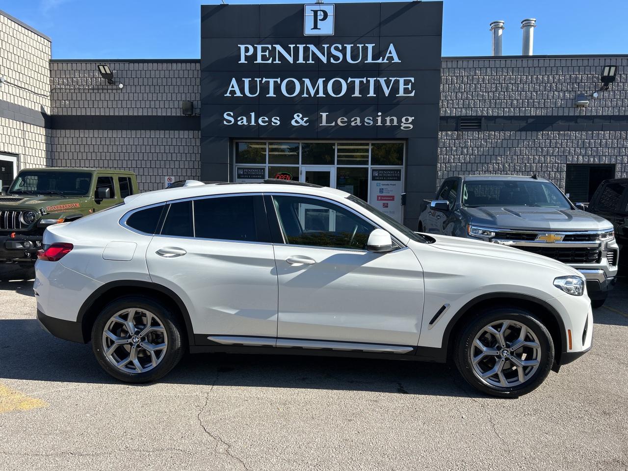 2025 BMW X4 HEADS UP DISPLAY, CARPLAY, PANOROOF,AMBIENT LIGHTS Photo