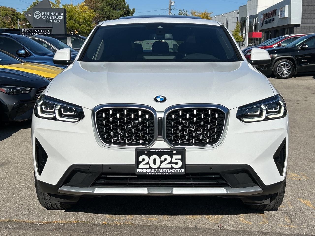 2025 BMW X4 HEADS UP DISPLAY, CARPLAY, PANOROOF,AMBIENT LIGHTS Photo