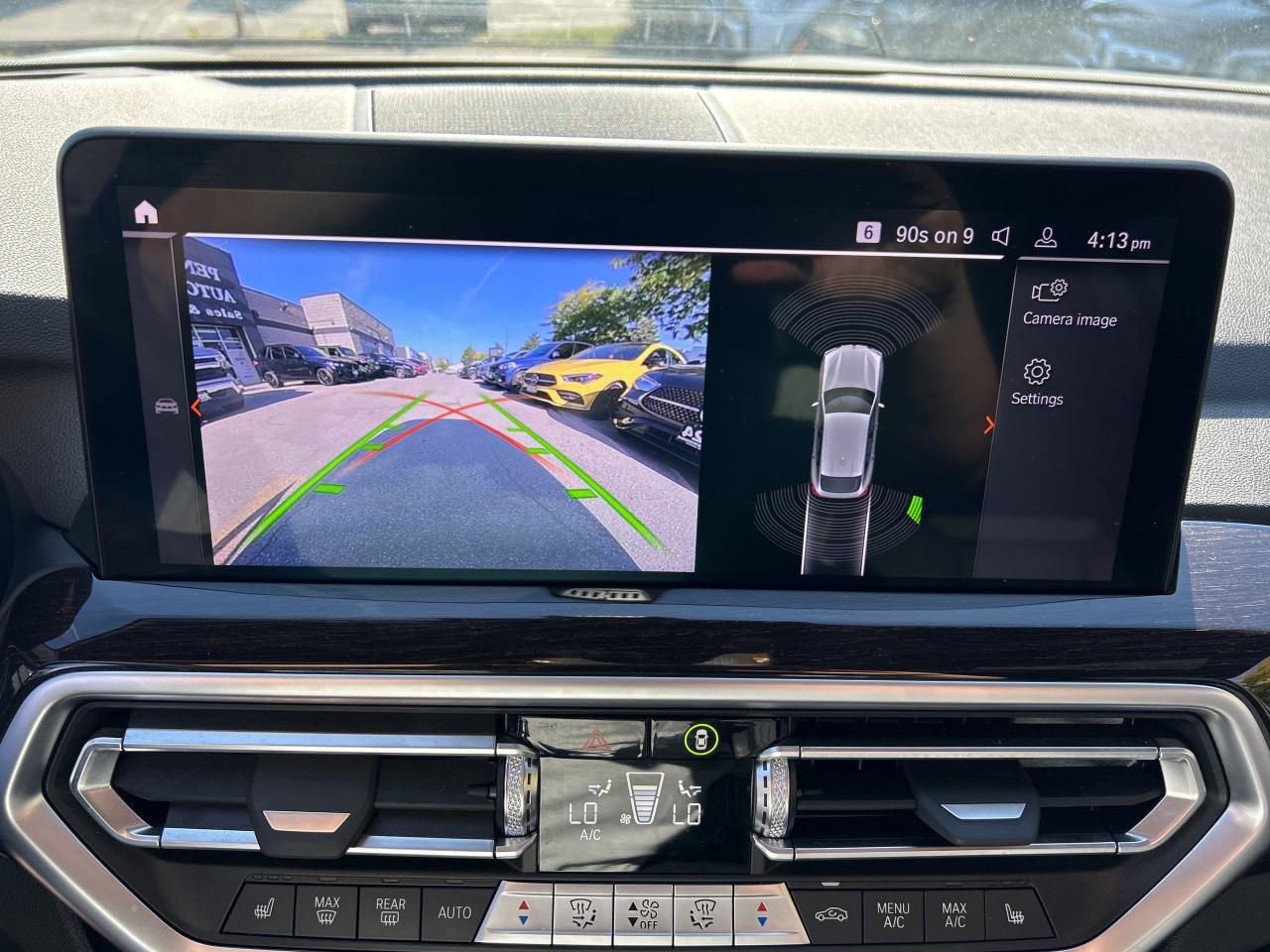 2025 BMW X4 HEADS UP DISPLAY, CARPLAY, PANOROOF,AMBIENT LIGHTS Photo