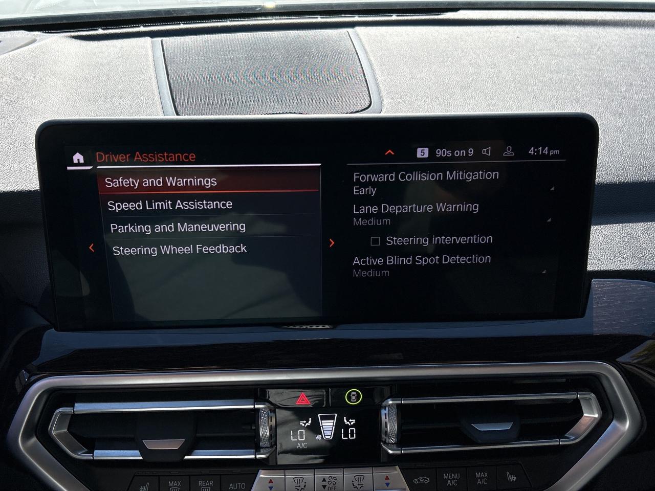 2025 BMW X4 HEADS UP DISPLAY, CARPLAY, PANOROOF,AMBIENT LIGHTS Photo