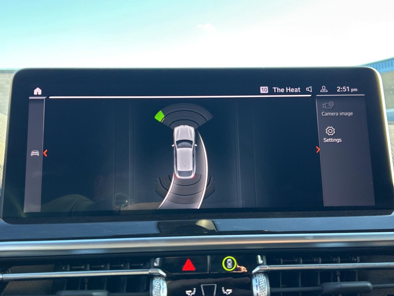 2025 BMW X4 HEADS UP DISPLAY, CARPLAY, PANOROOF,AMBIENT LIGHTS Photo