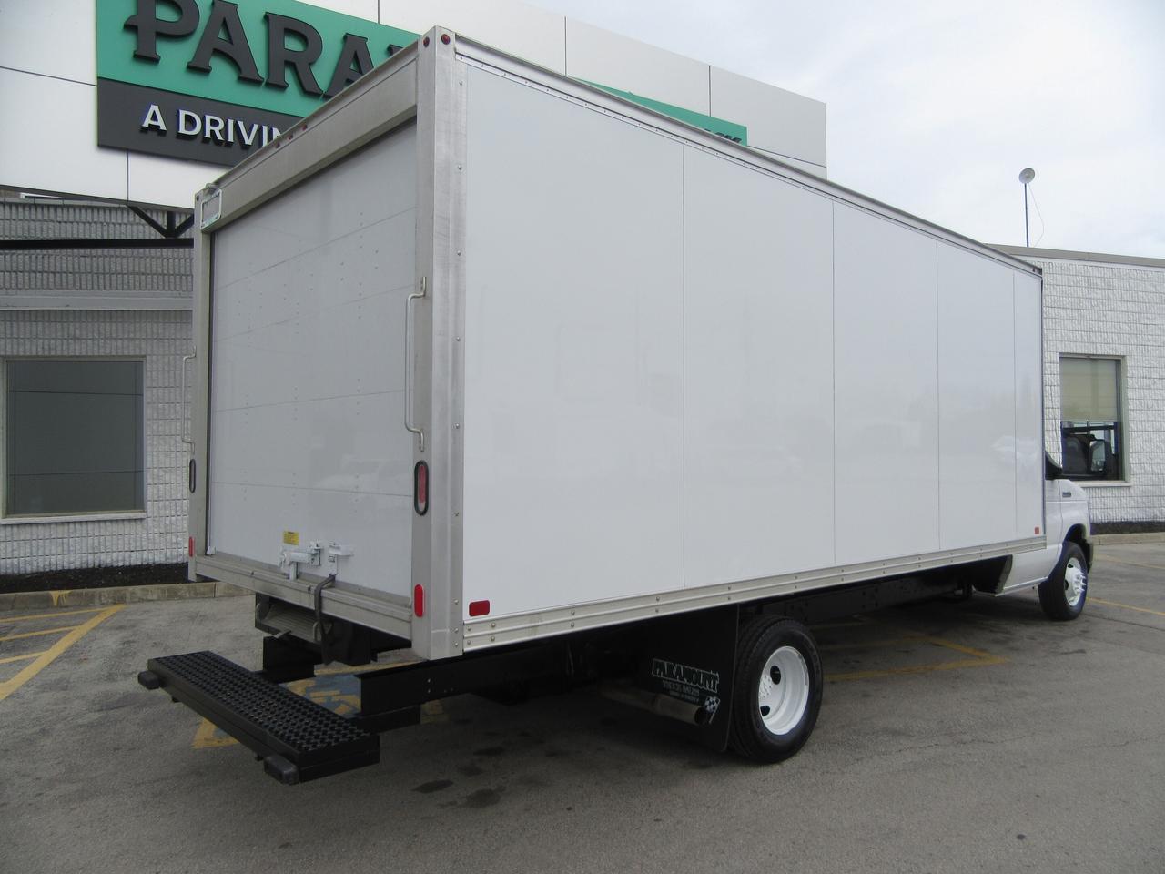 2022 Ford E-450 18FT CUSTOM ALUMINUM BOX Photo2