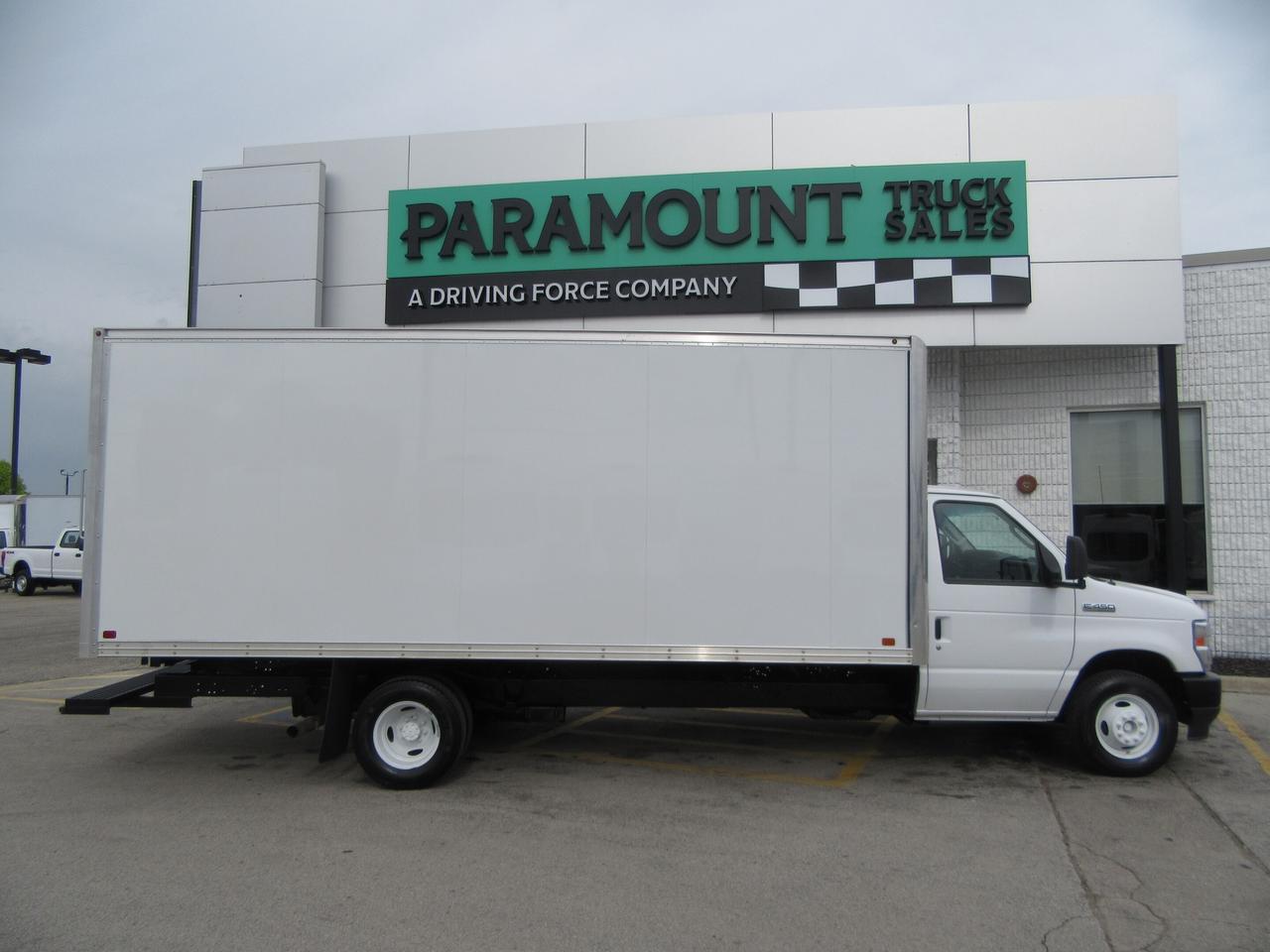 2022 Ford E-450 18FT CUSTOM ALUMINUM BOX Photo