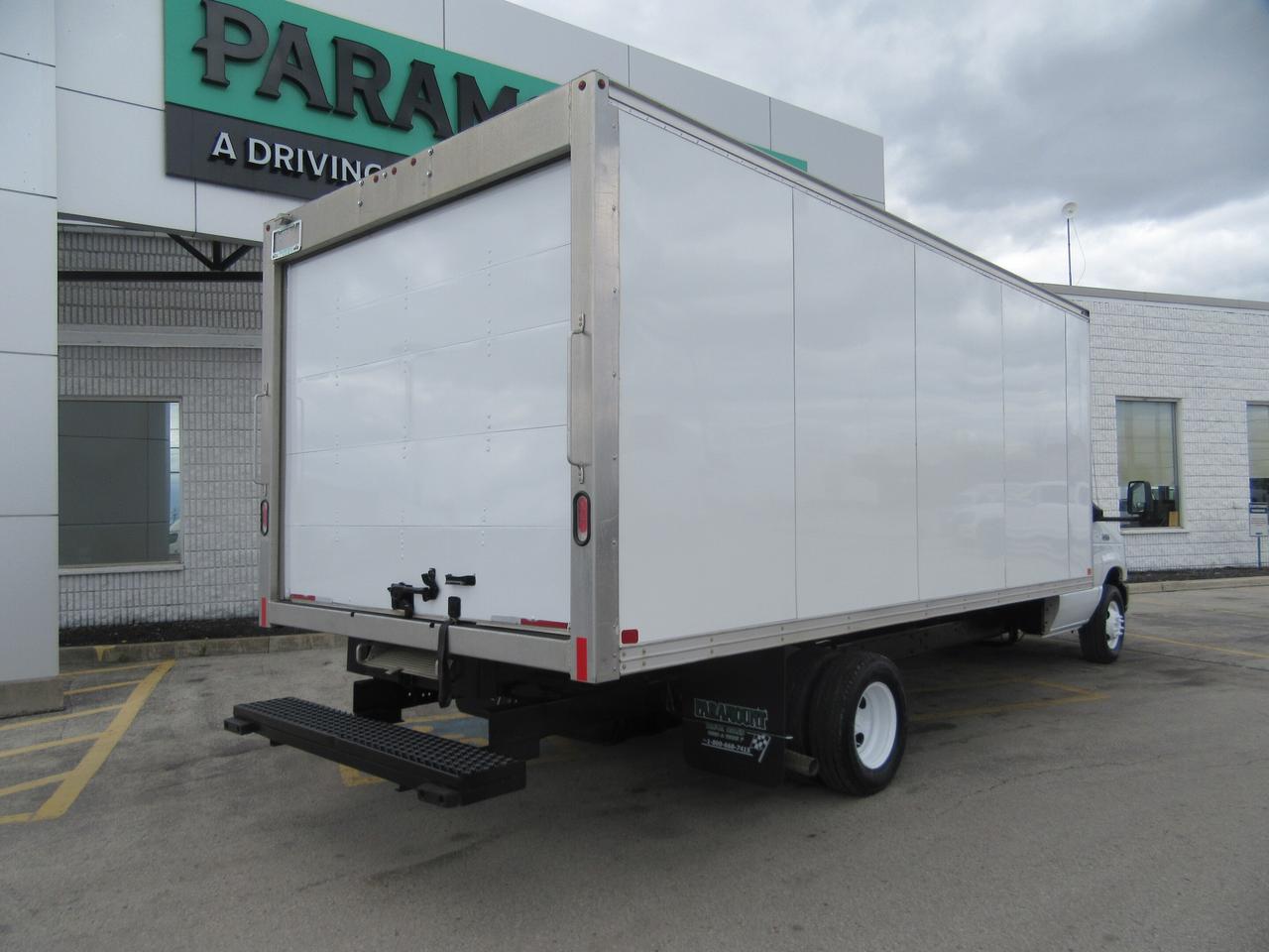 2022 Ford E-450 18FT CUSTOM ALUMINUM BOX Photo