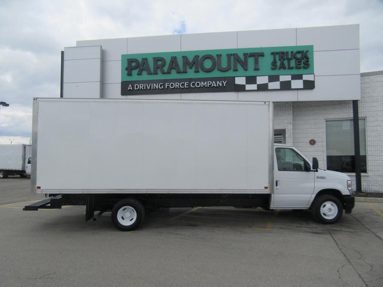 2022 Ford E-450 18FT CUSTOM ALUMINUM BOX Photo