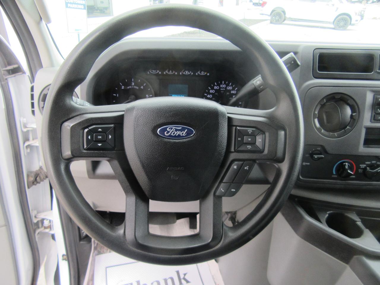 2022 Ford E-450 18FT CUSTOM ALUMINUM BOX Photo