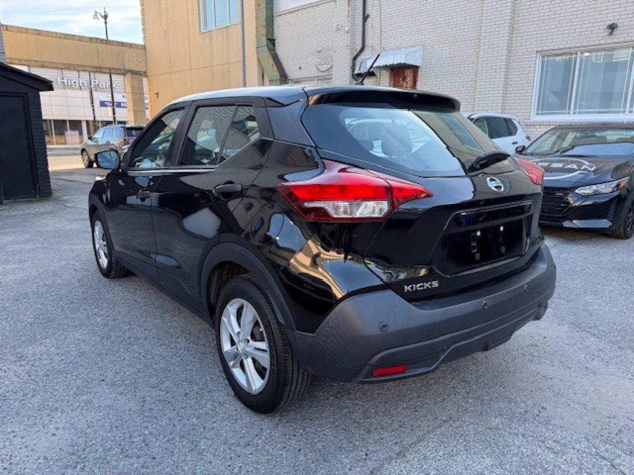 2020 Nissan Kicks S FWD, BLIND SPOT, EMERGENCY BRAKING, BACK UP CAM Photo