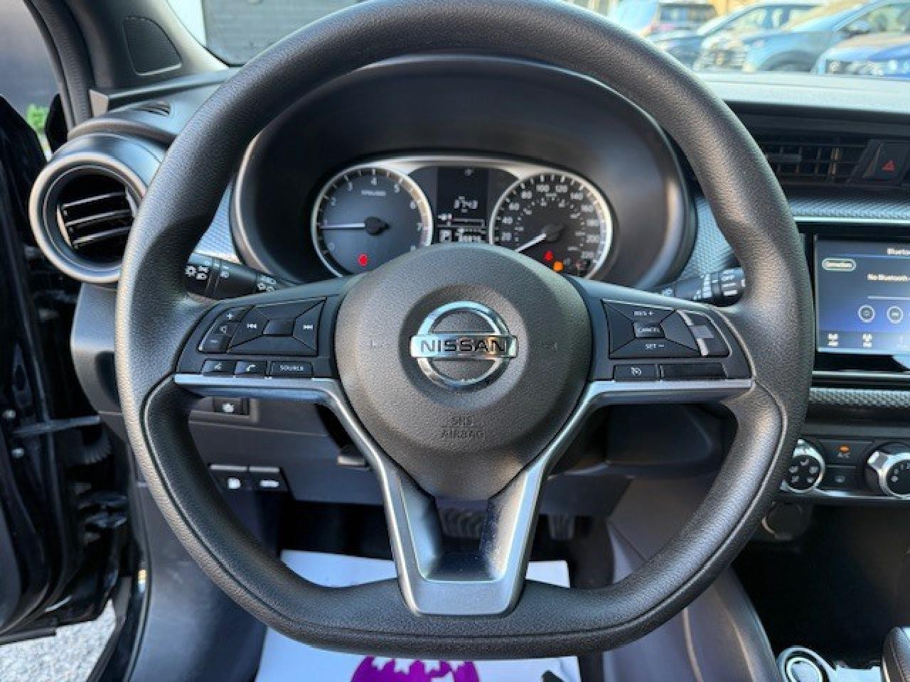 2020 Nissan Kicks S FWD, BLIND SPOT, EMERGENCY BRAKING, BACK UP CAM Photo