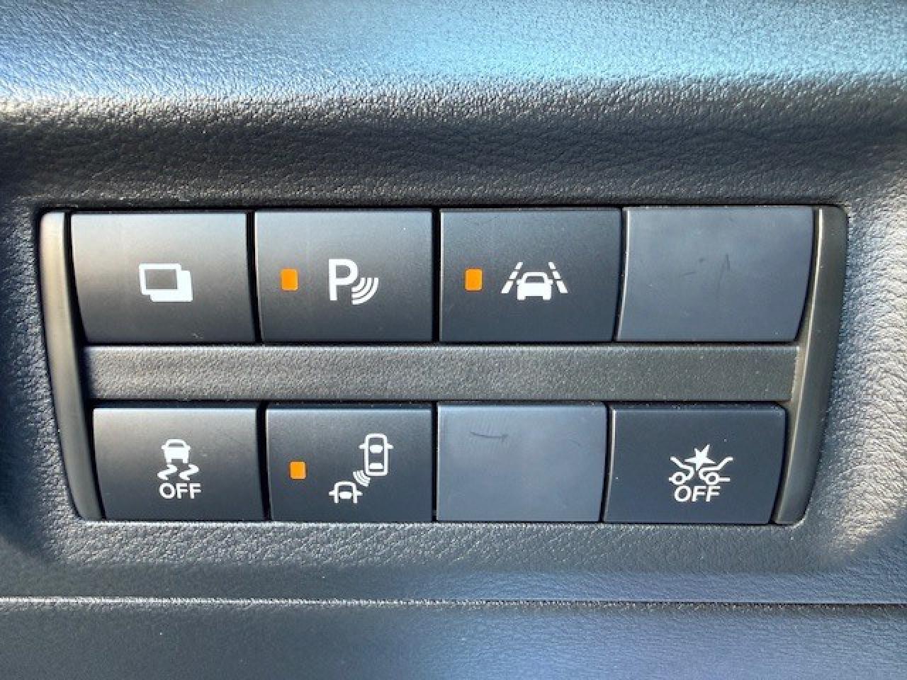 2020 Nissan Kicks S FWD, BLIND SPOT, EMERGENCY BRAKING, BACK UP CAM Photo