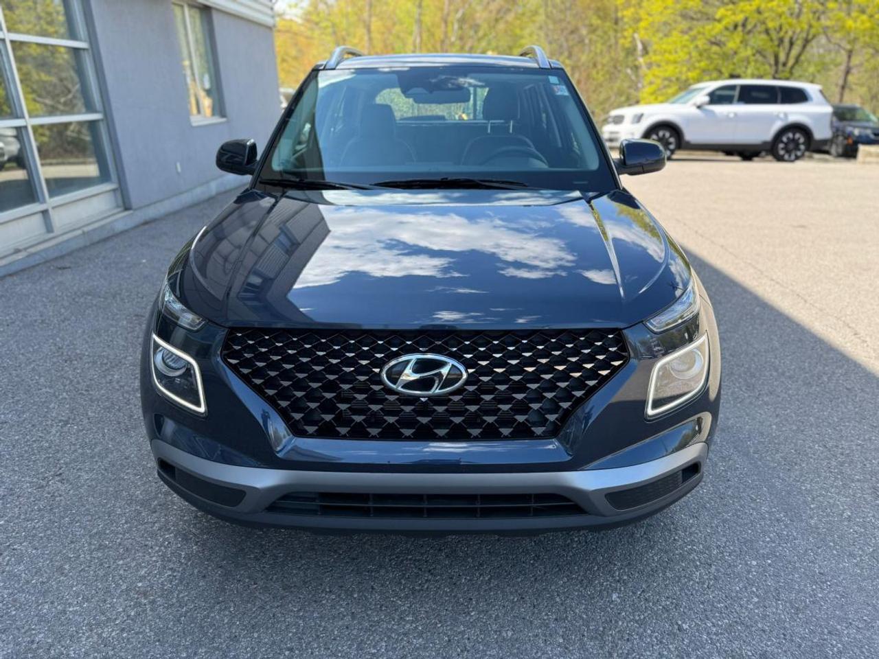 2024 Hyundai Venue Ultimate Photo2