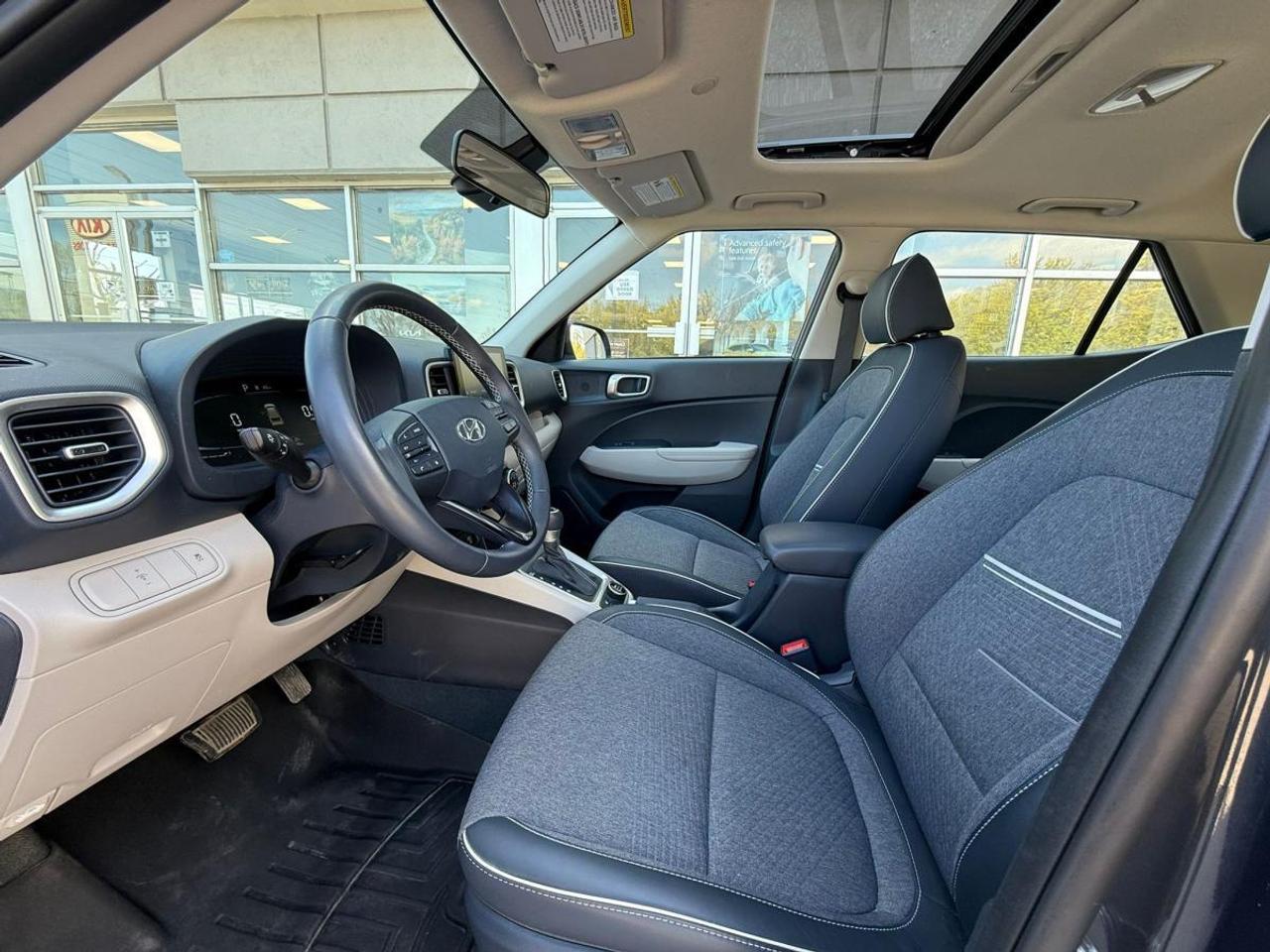 2024 Hyundai Venue Ultimate Photo