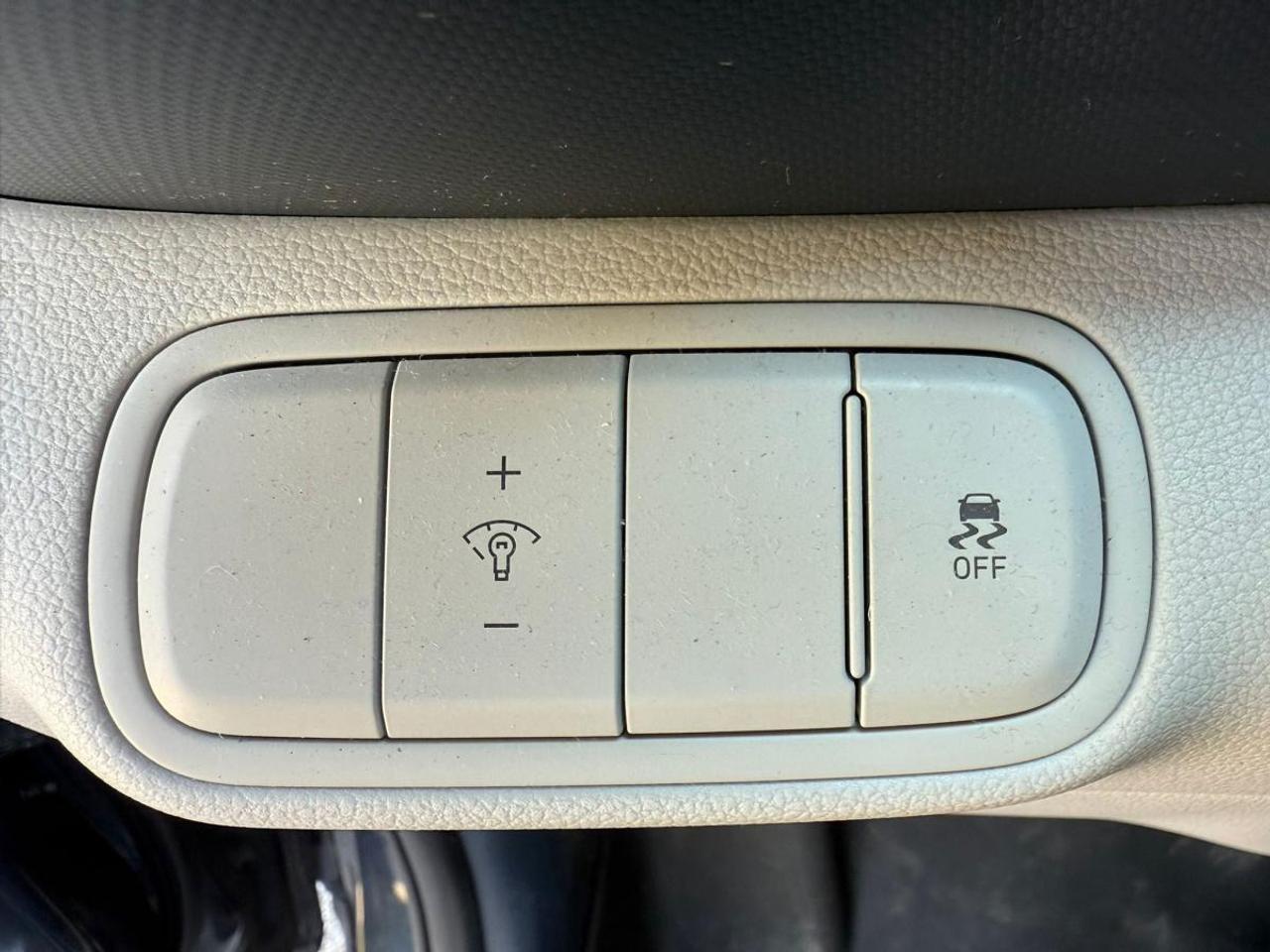 2024 Hyundai Venue Ultimate Photo