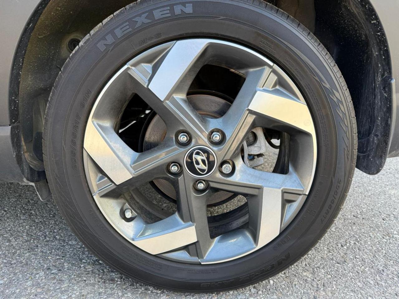 2024 Hyundai Venue Ultimate Photo