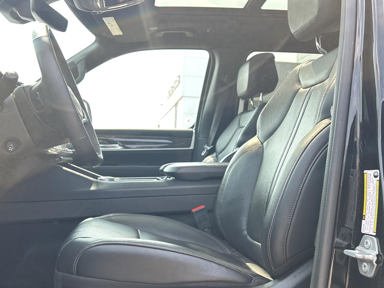 2022 Jeep Wagoneer Series III 4x4 Photo