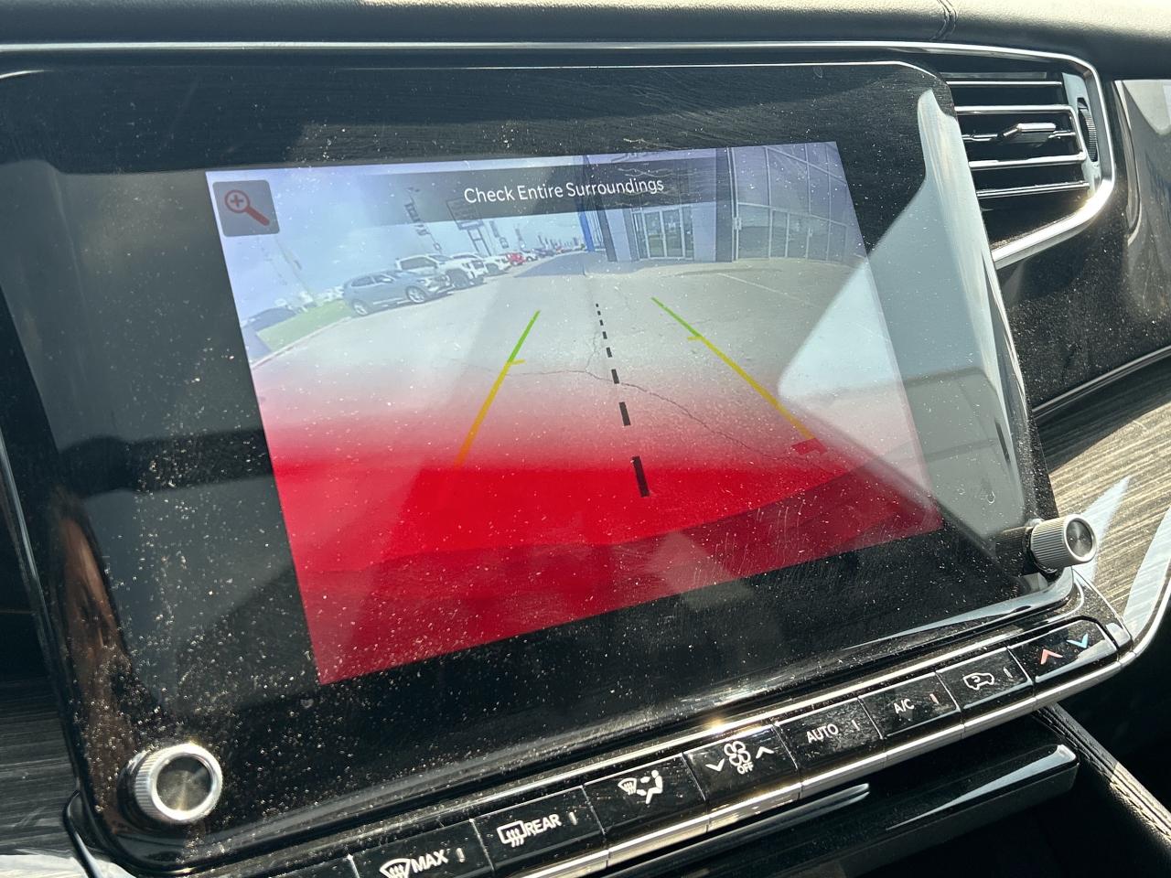 2022 Jeep Wagoneer Series III 4x4 Photo