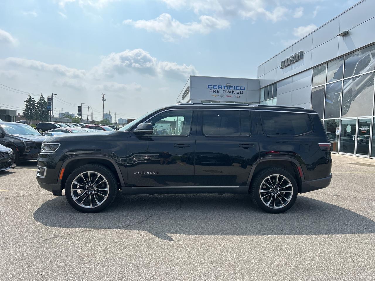 2022 Jeep Wagoneer Series III 4x4 Photo