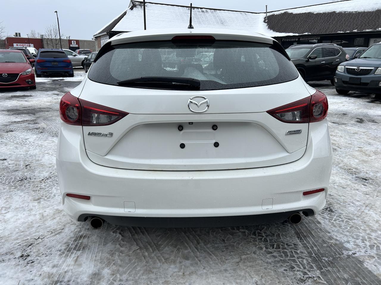 2017 Mazda Mazda3 Sport GS ONE OWNER Photo